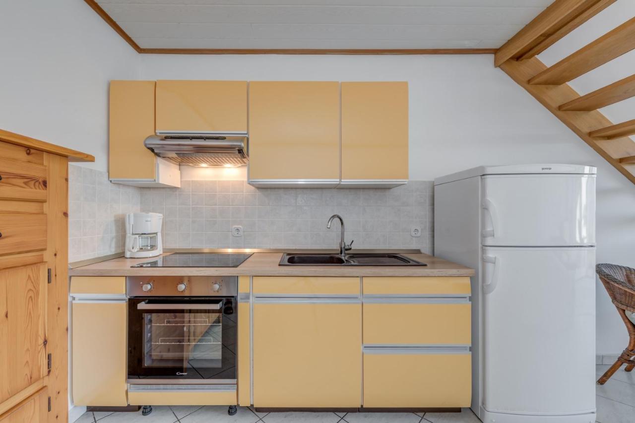 ספליט Beachfront Apartment Milan, With Balcony מראה חיצוני תמונה